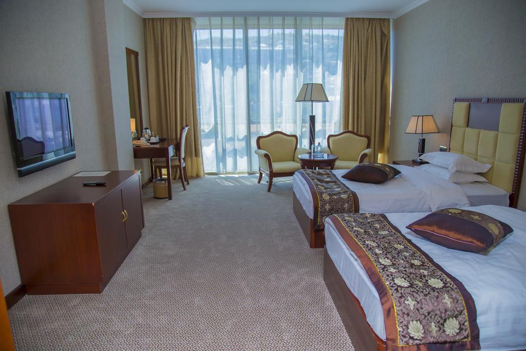Golden Coast Hotel Баку Экстерьер фото