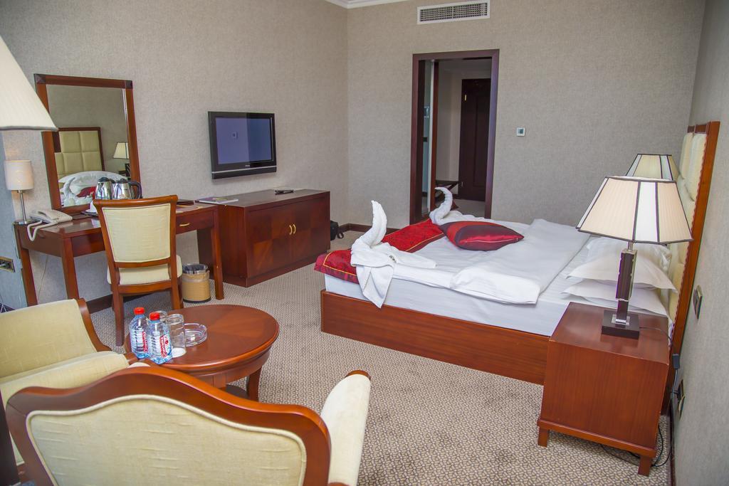 Golden Coast Hotel Баку Экстерьер фото